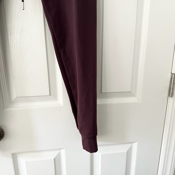 Zyia Burgundy Purple Unwind Ankle Cinched Stretch Waist Joggers Large - Picture 5 of 12
